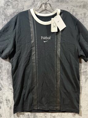 Nike T-Shirt Soccer Tee Futbol Black
[HJ3330-010] Men's Size Large New With Tags